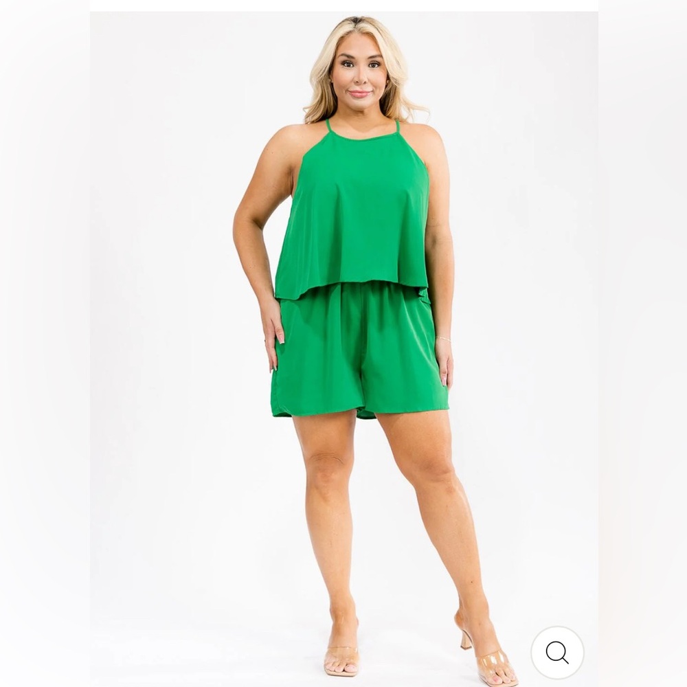 PLUS SIZE SLEEVELESS FRONT POCKETS ELASTIC WAIST ROMPER